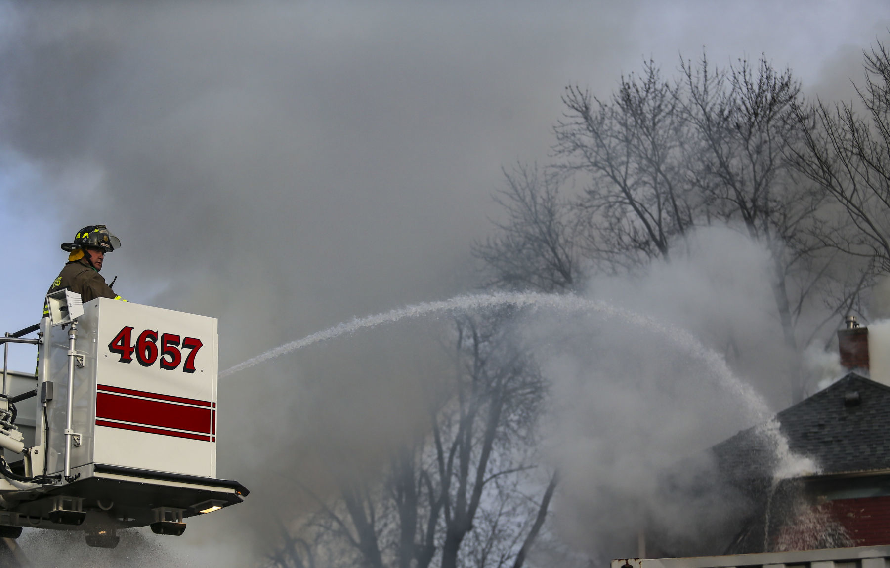 112519-house-fire-jg-09.jpg